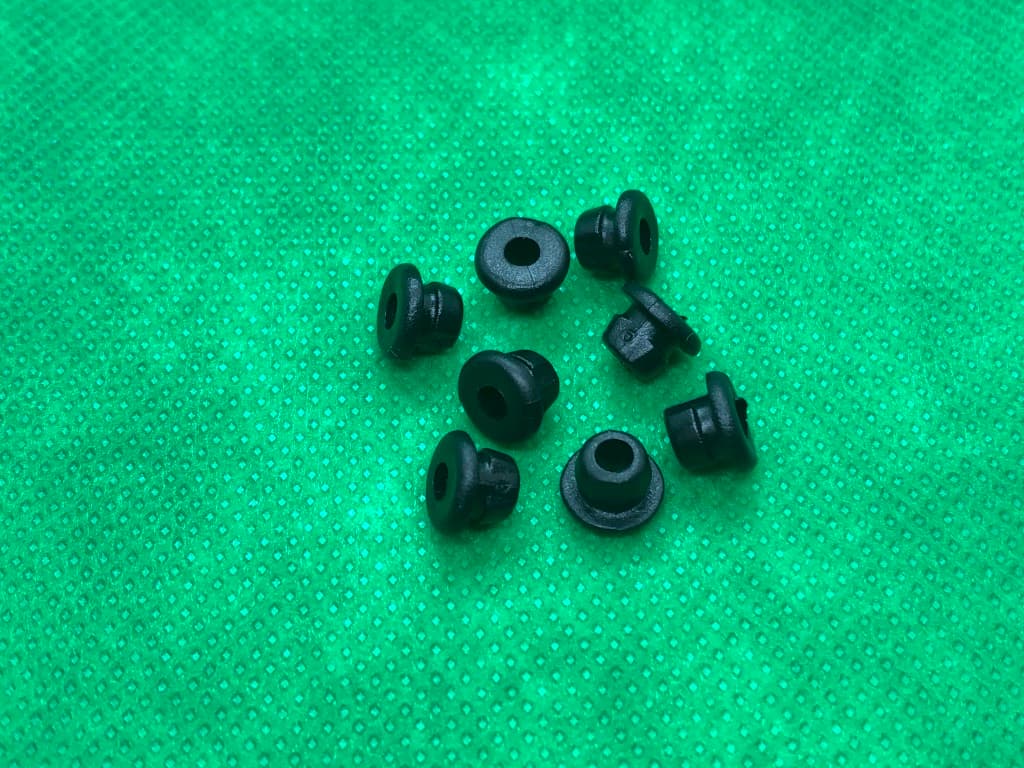 Rubber Nipples (Pkg.of 100)